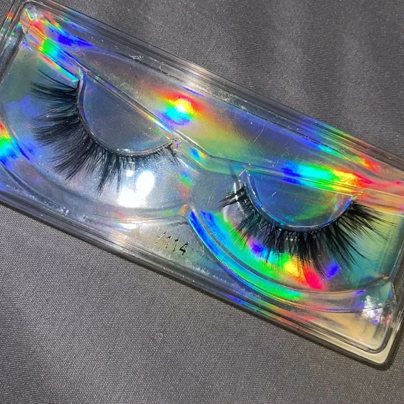 LASHES #Y114 - Picture 4 of 7